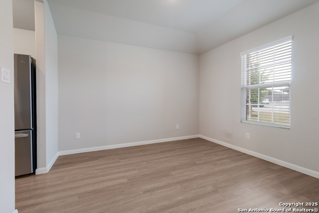 Image 5 of 25 For 14039 Machete Park