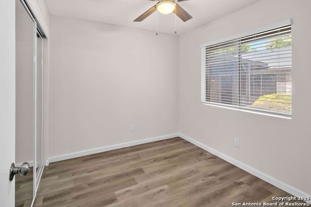 Image 8 of 14 For 410 Regina