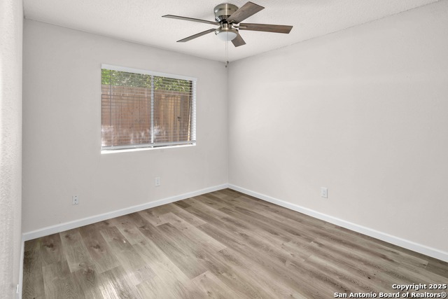 Image 9 of 14 For 410 Regina