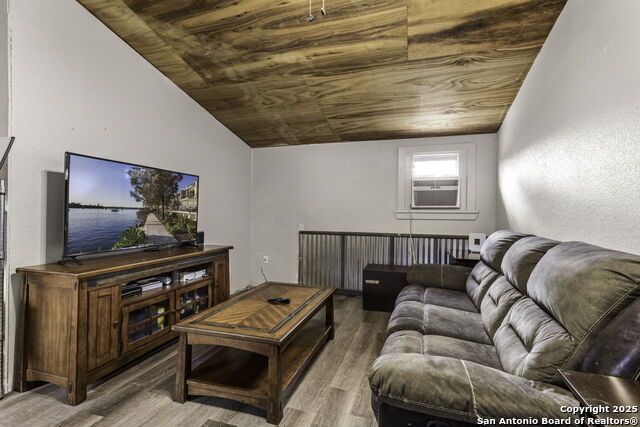 Image 25 of 36 For 771 Hillje