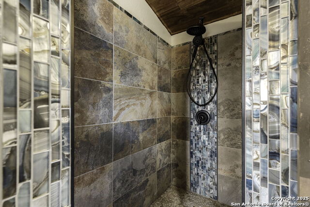 Image 30 of 36 For 771 Hillje