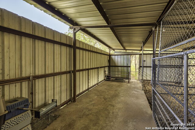 Image 32 of 36 For 771 Hillje