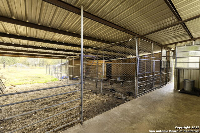 Image 33 of 36 For 771 Hillje