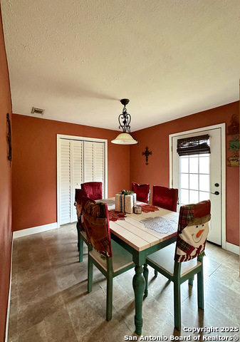 Image 15 of 29 For 805 Anderson E