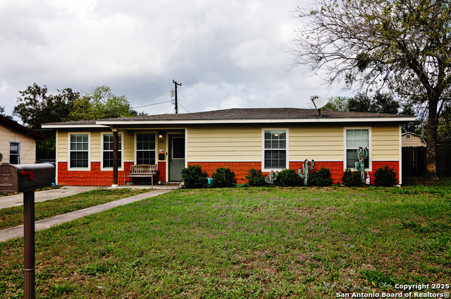 Image 2 of 29 For 805 Anderson E