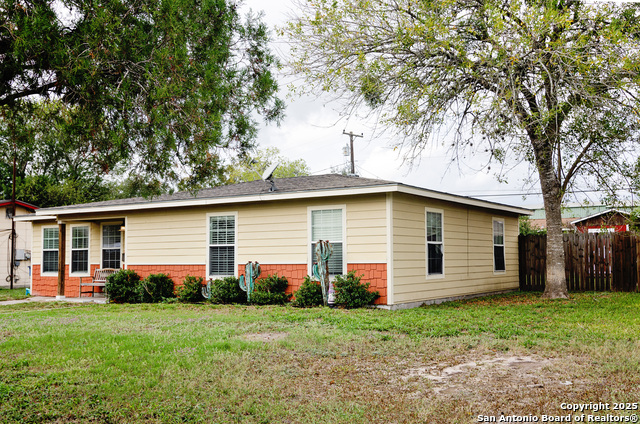 Image 3 of 29 For 805 Anderson E