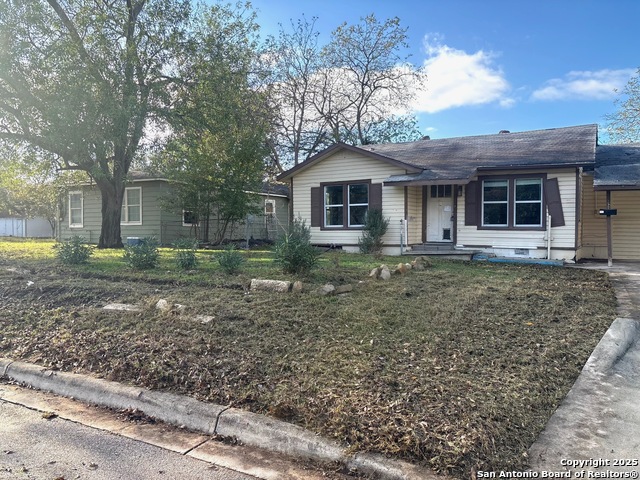 Listing photo id 0 for 1370 Mill  