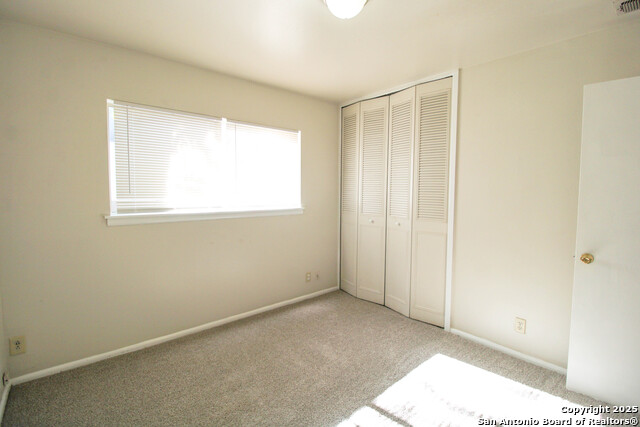 Image 24 of 38 For 10906 Lands Run