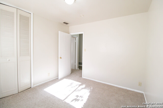 Image 25 of 38 For 10906 Lands Run