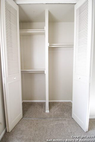 Image 28 of 38 For 10906 Lands Run