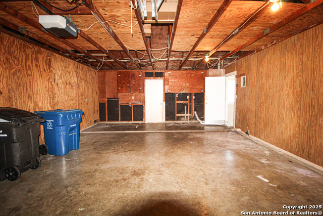 Image 38 of 38 For 10906 Lands Run