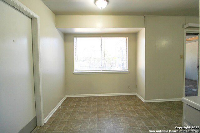 Image 7 of 38 For 10906 Lands Run