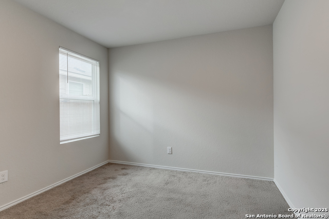 Listing photo id 14 for 8535 Western Tanager