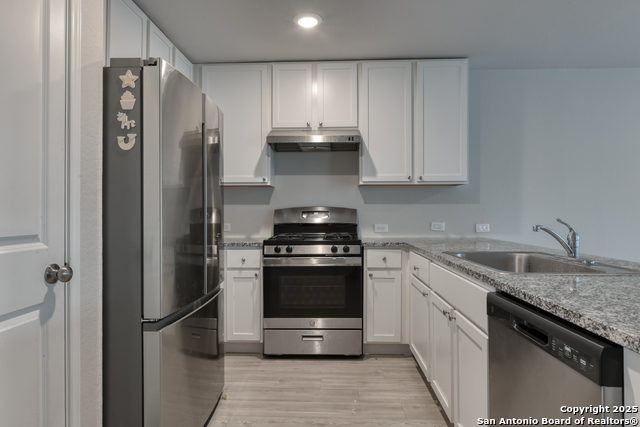 Listing photo id 1 for 8535 Western Tanager