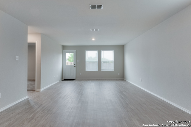 Listing photo id 3 for 8535 Western Tanager