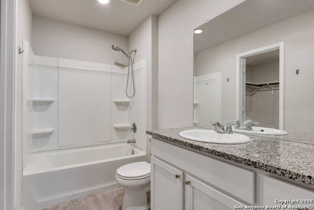 Listing photo id 7 for 8535 Western Tanager