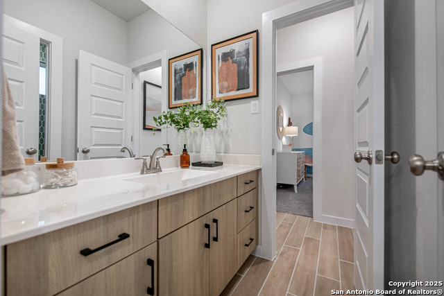 Listing photo id 17 for 1343 Red Fox