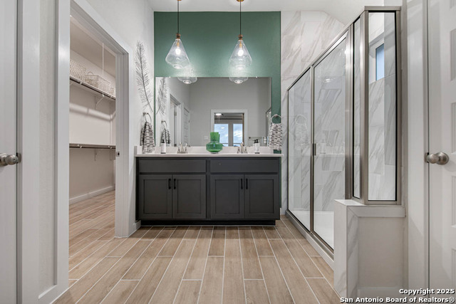 Listing photo id 19 for 1343 Red Fox