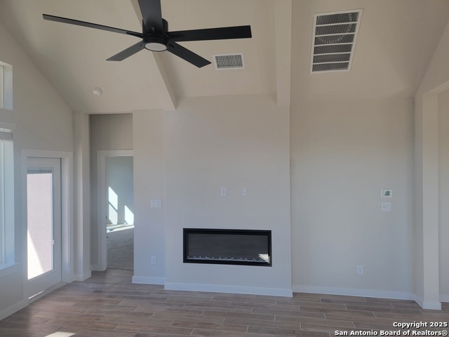 Listing photo id 3 for 1343 Red Fox