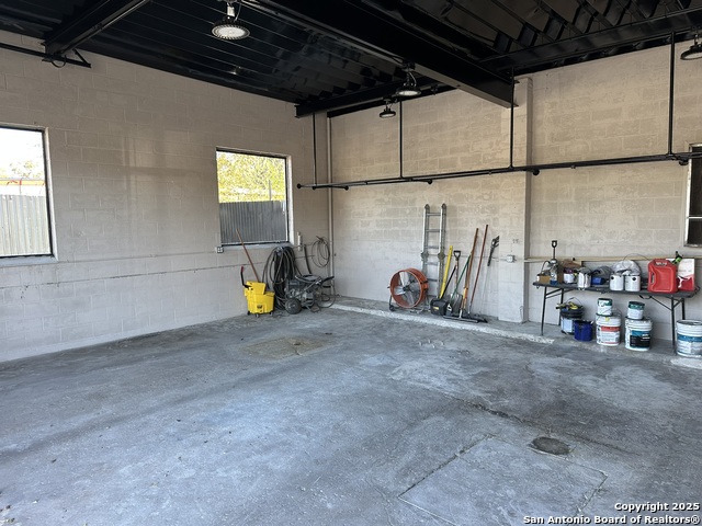 Image 4 of 8 For 1704 West Ave