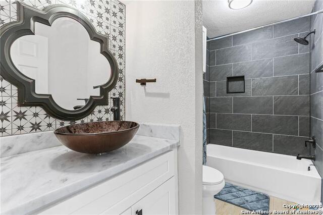 Image 11 of 27 For 1676 Cattail