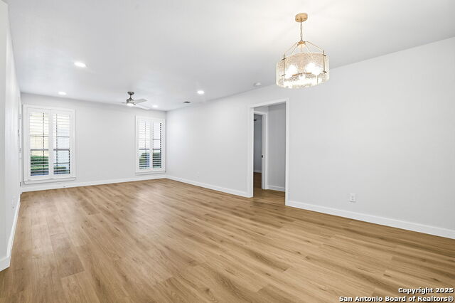 Image 13 of 15 For 2611 Eisenhauer  1005