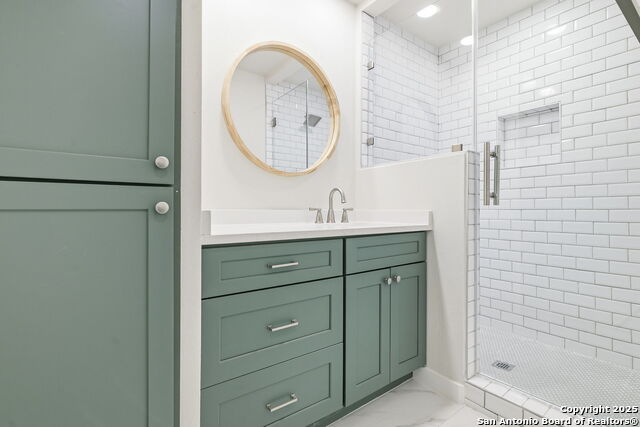 Image 5 of 15 For 2611 Eisenhauer  1005