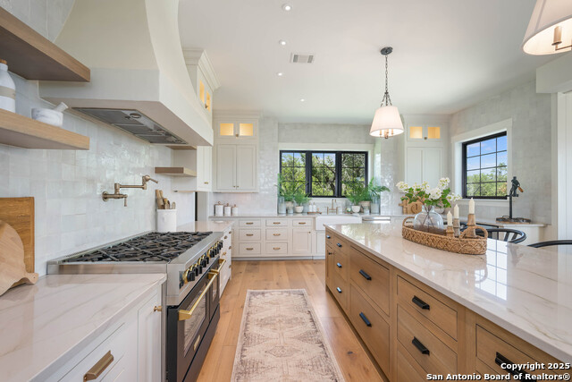 Image 21 of 50 For 324 Ridge Pt