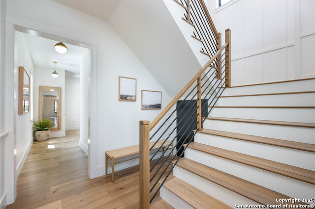 Image 26 of 50 For 324 Ridge Pt