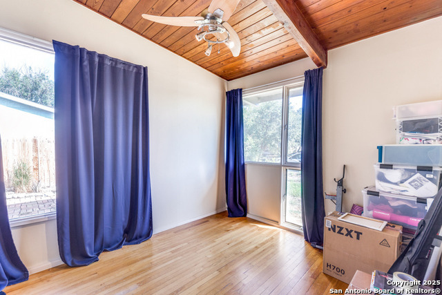 Image 16 of 22 For 623 Brightwood Pl