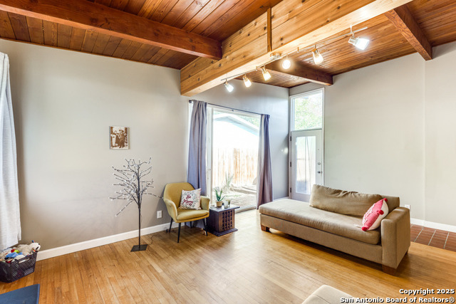 Image 9 of 22 For 623 Brightwood Pl