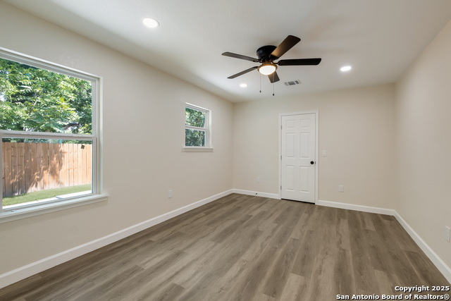 Image 24 of 36 For 1918 Brunswick