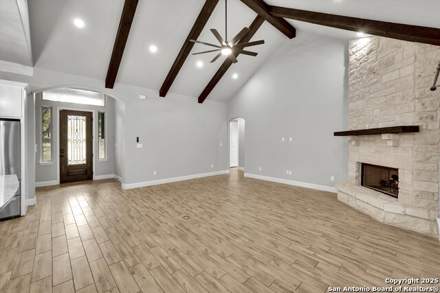 Image 11 of 49 For 839 Shady Grove