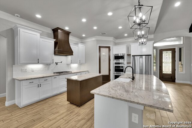 Image 13 of 49 For 839 Shady Grove