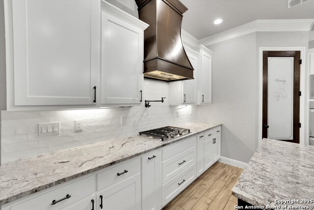 Image 15 of 49 For 839 Shady Grove