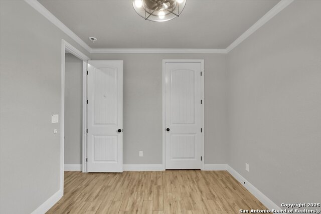 Image 23 of 49 For 839 Shady Grove