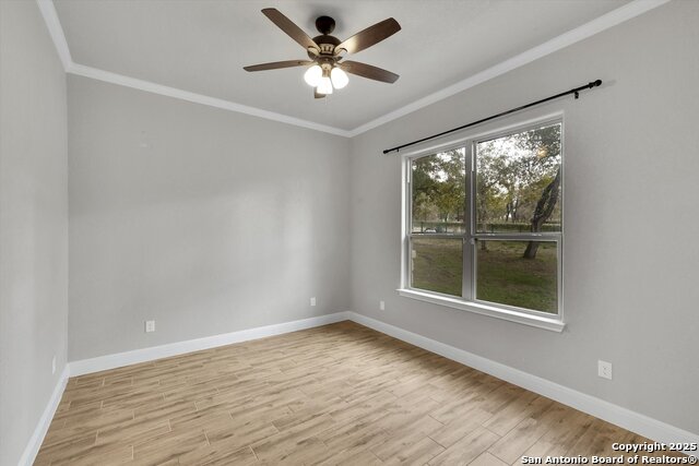 Image 24 of 49 For 839 Shady Grove