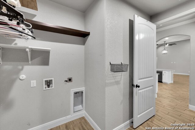 Image 27 of 49 For 839 Shady Grove