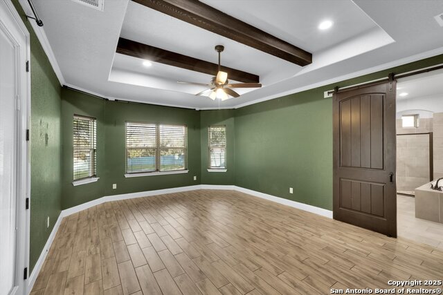 Image 31 of 49 For 839 Shady Grove