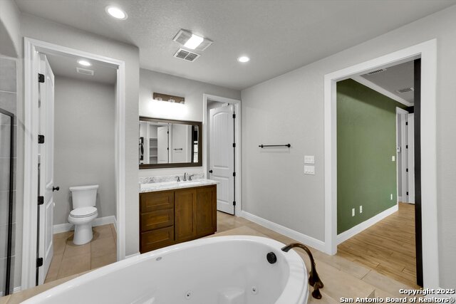 Image 38 of 49 For 839 Shady Grove