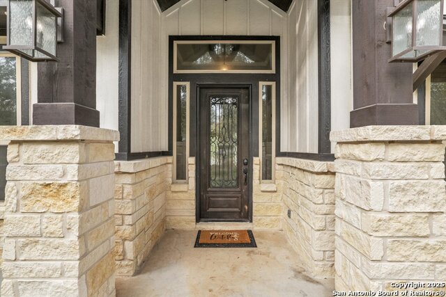 Image 4 of 49 For 839 Shady Grove