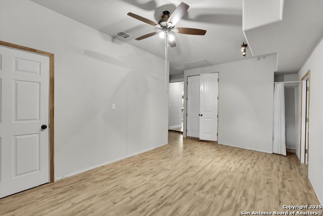 Image 43 of 49 For 839 Shady Grove