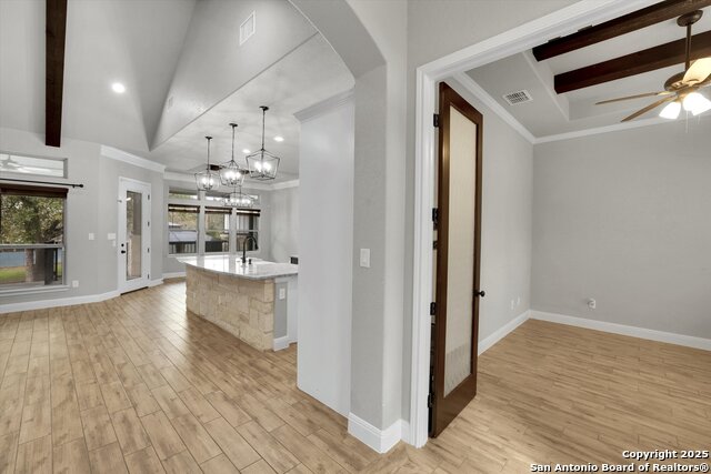 Image 6 of 49 For 839 Shady Grove