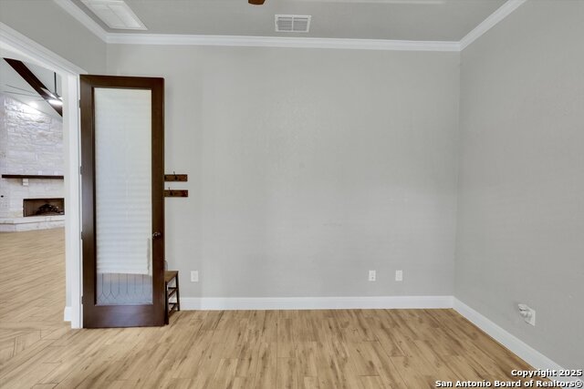 Image 7 of 49 For 839 Shady Grove