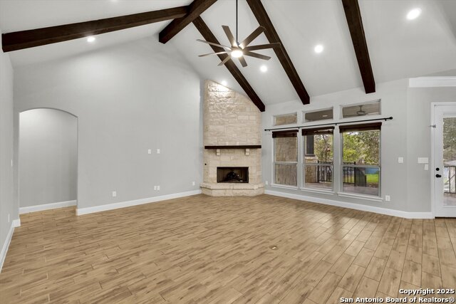 Image 8 of 49 For 839 Shady Grove