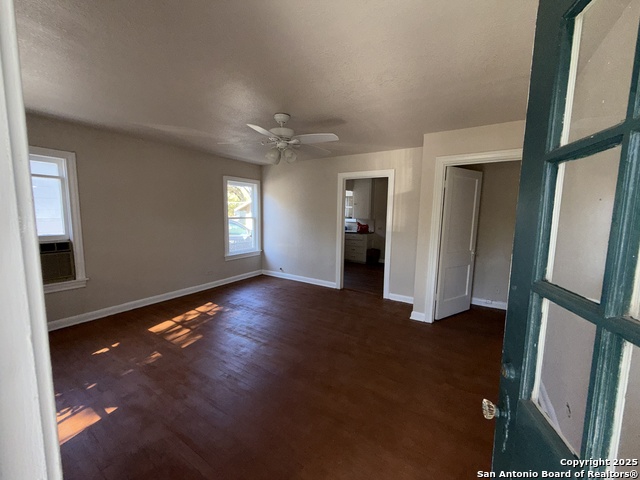 Image 12 of 30 For 419 Walton  