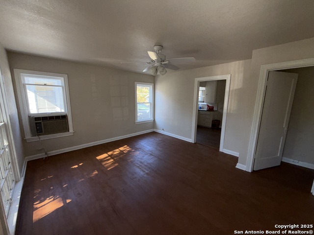 Image 13 of 30 For 419 Walton  