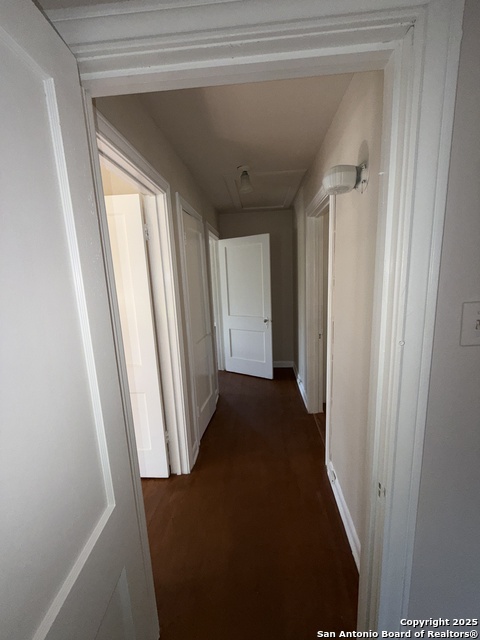 Image 20 of 30 For 419 Walton  