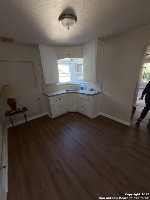 Image 22 of 30 For 419 Walton  