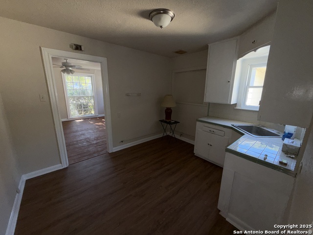 Image 23 of 30 For 419 Walton  